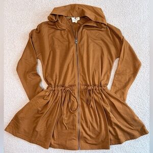 NWOT Betsey’s Boutique Hooded Tunic Sweatshirt with Drawstring Waist